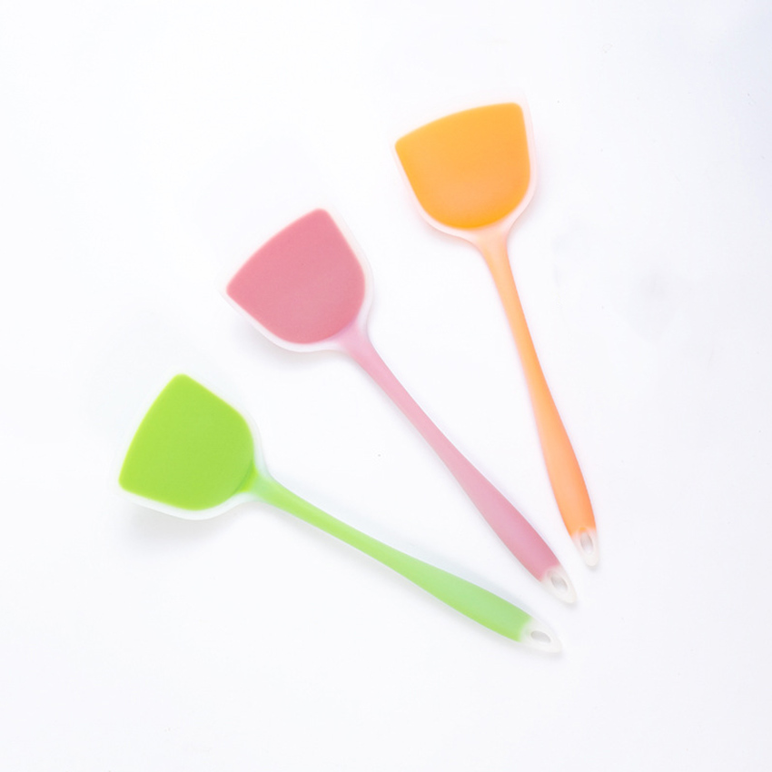 Utensili da cucina in silicone - Okonomiyaki Spatula recensione e prezzo