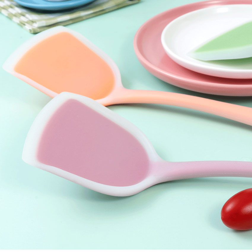 Utensili da cucina in silicone - Okonomiyaki Spatula recensione e prezzo