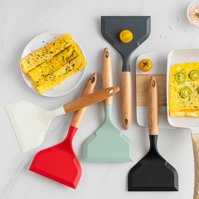 Utensili da cucina in silicone - Okonomiyaki Spatula recensione e prezzo
